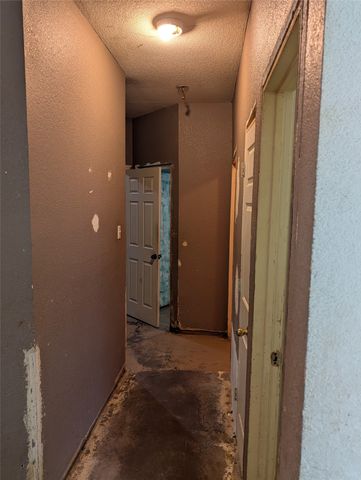 2301 Springmere Drive, Arlington, TX 76012