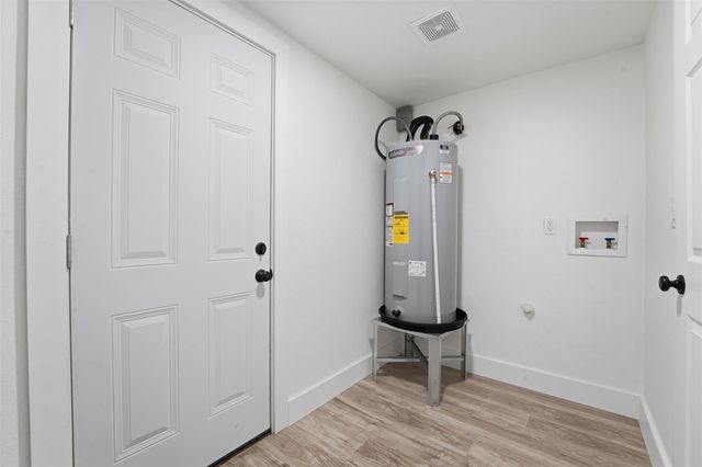 937 Anderson ST, Seguin, TX 78155