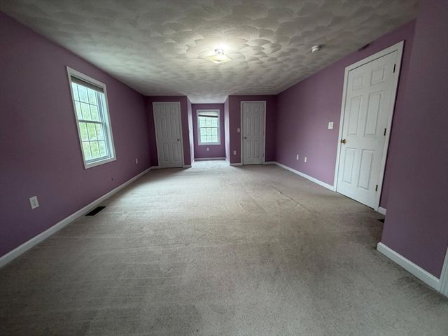 107 Charant Rd, Lowell, MA 01854