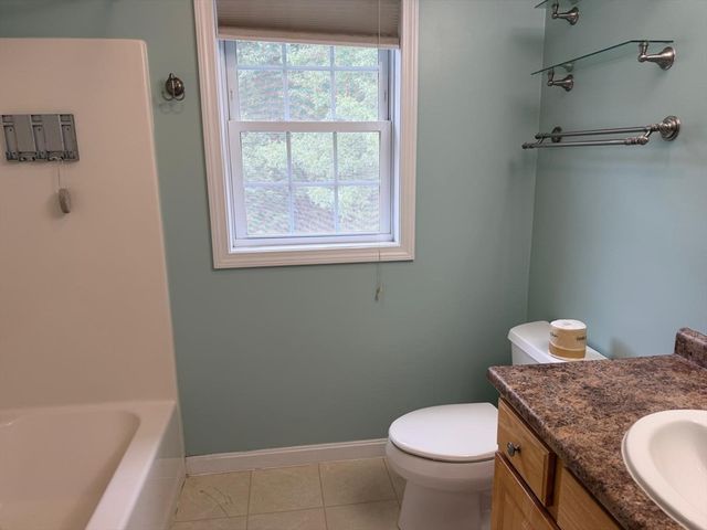 107 Charant Rd, Lowell, MA 01854