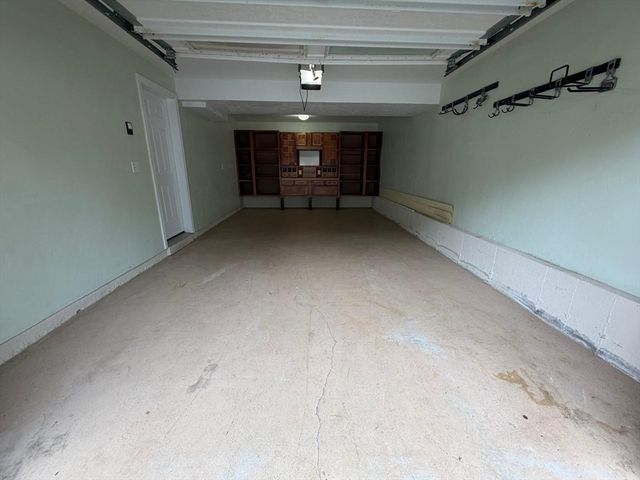 107 Charant Rd, Lowell, MA 01854