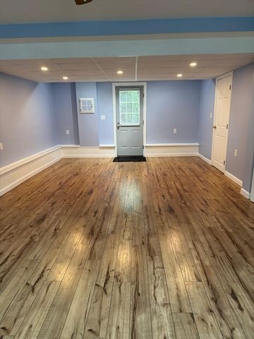 107 Charant Rd, Lowell, MA 01854