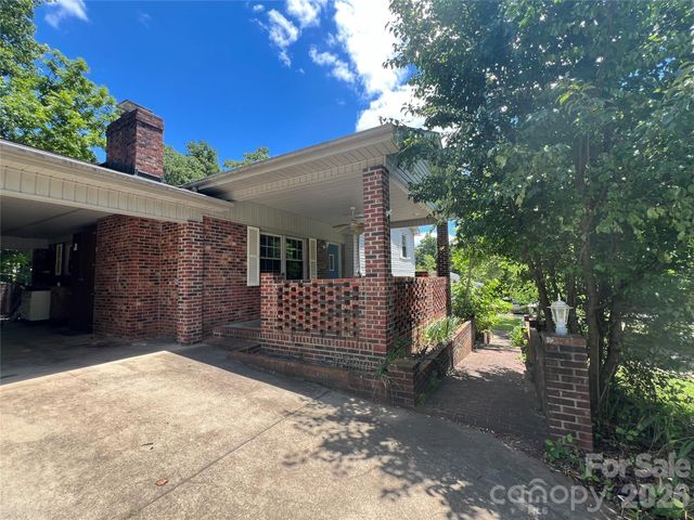 139 Vista Drive, Forest City, NC 28043