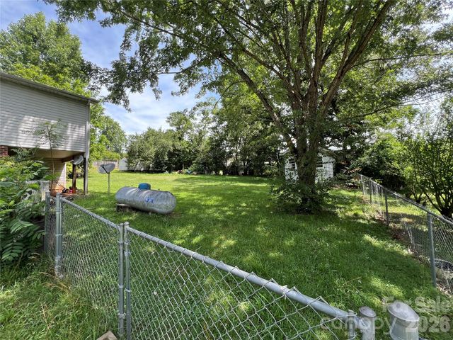 139 Vista Drive, Forest City, NC 28043