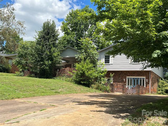 139 Vista Drive, Forest City, NC 28043