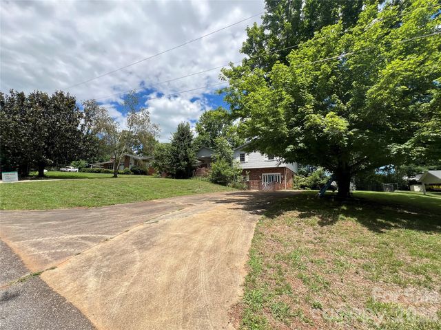 139 Vista Drive, Forest City, NC 28043