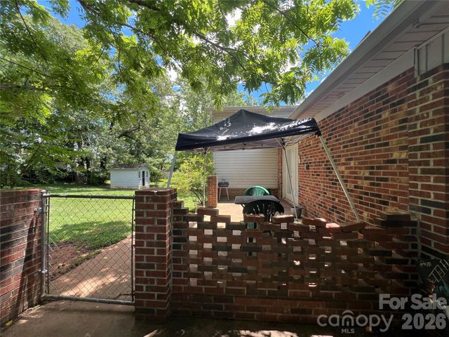 139 Vista Drive, Forest City, NC 28043