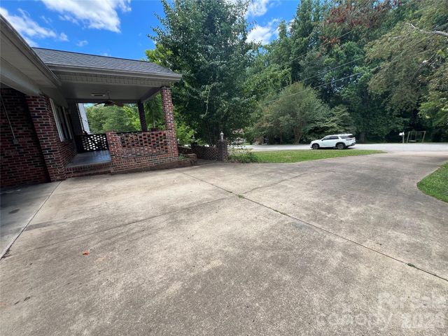 139 Vista Drive, Forest City, NC 28043