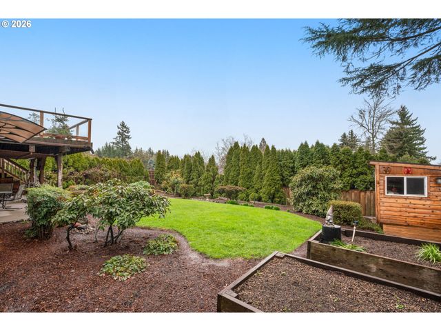 12040 Nw LOVEJOY St, Portland, OR 97229