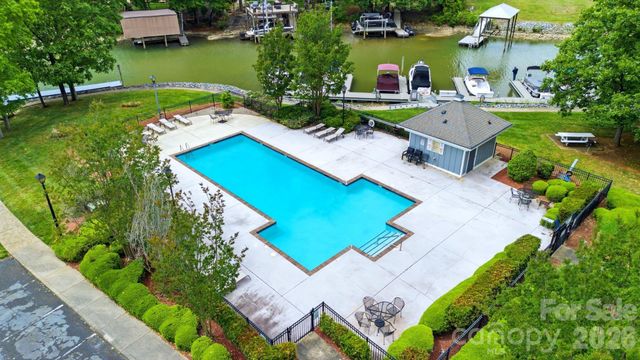 18731 Silver Quay Drive, Cornelius, NC 28031