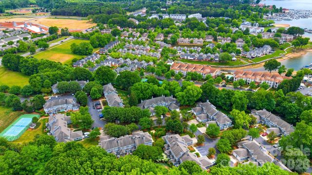 18731 Silver Quay Drive, Cornelius, NC 28031