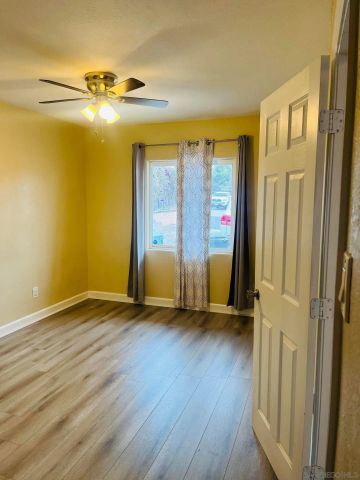 8044 Solana St, San Diego, CA 92114