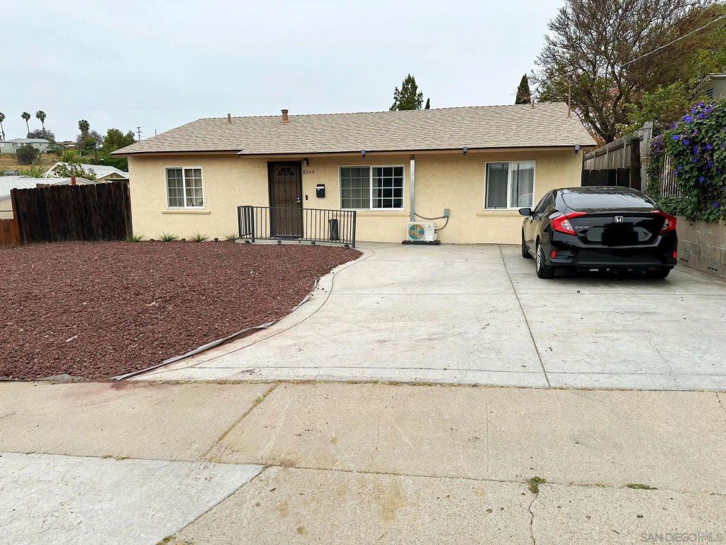 8044 Solana St, San Diego, CA 92114