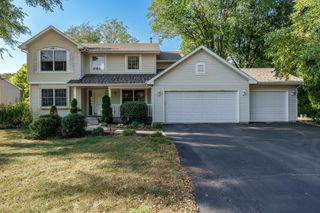 10356 Geneva Drive, Roscoe, IL 61073