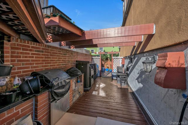 4005 Grace Avenue, Bronx, NY 10466