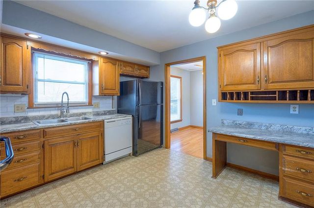 4212 E 105th Street, Kansas City, MO 64137