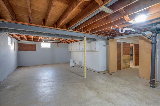 4212 E 105th Street, Kansas City, MO 64137