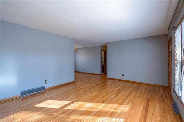 4212 E 105th Street, Kansas City, MO 64137