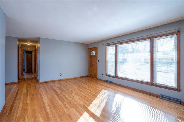 4212 E 105th Street, Kansas City, MO 64137