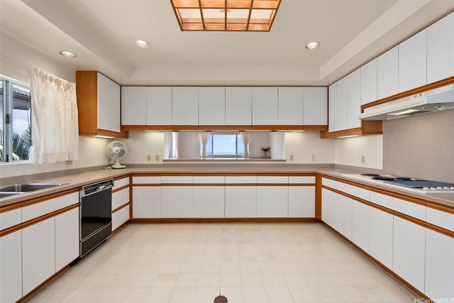 167 Maono Place, Honolulu, HI 96821