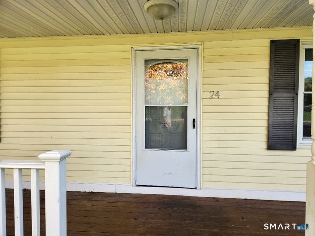 24 Lovers Lane, Windham, CT 06280