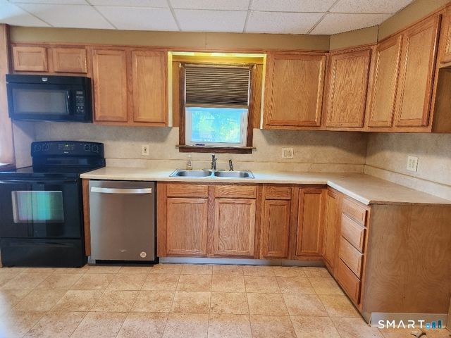 24 Lovers Lane, Windham, CT 06280