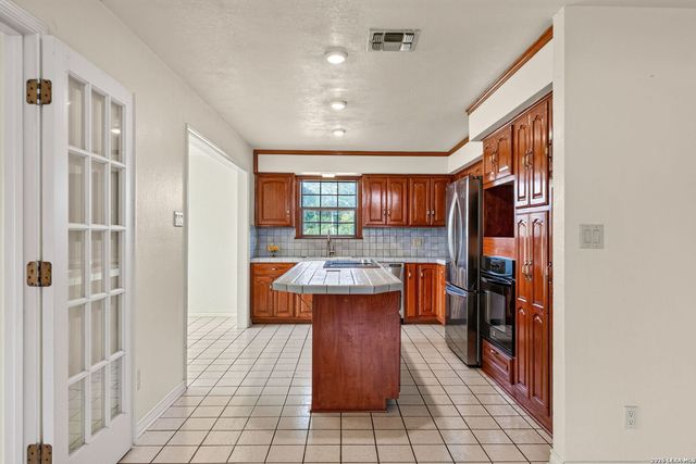 13450 WHEELER RD, Atascosa, TX 78002