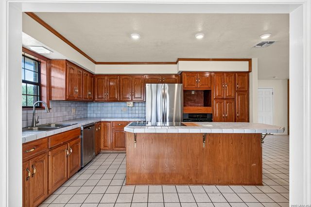 13450 WHEELER RD, Atascosa, TX 78002