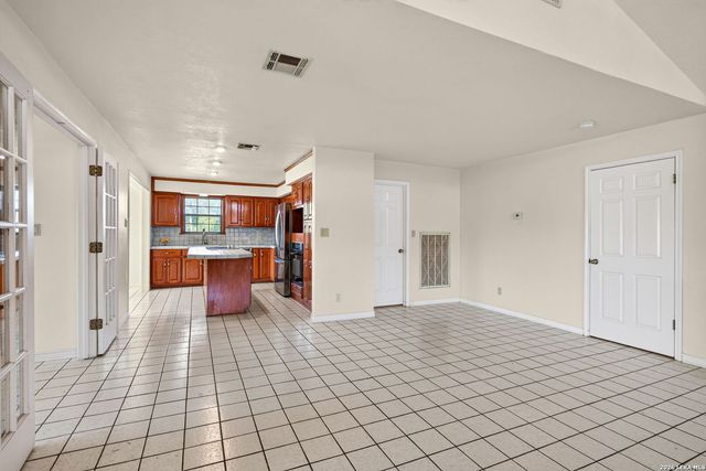 13450 WHEELER RD, Atascosa, TX 78002