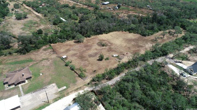 13450 WHEELER RD, Atascosa, TX 78002