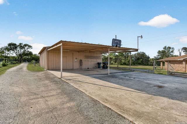 13450 WHEELER RD, Atascosa, TX 78002