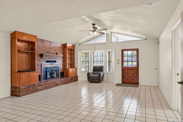 13450 WHEELER RD, Atascosa, TX 78002