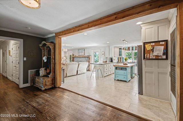 3919 Pinewood Drive, Jackson, MS 39211