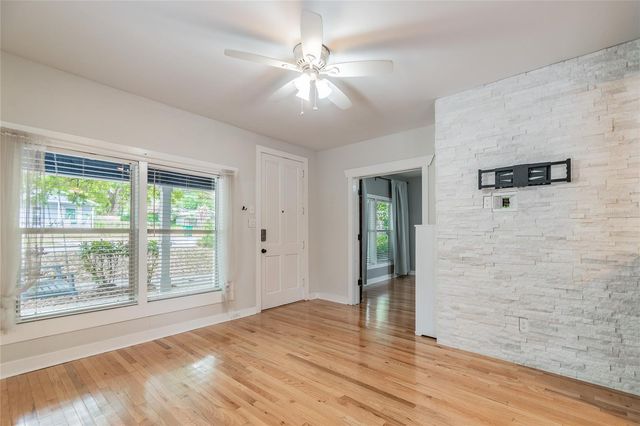 317 W JEAN STREET, Tampa, FL 33604