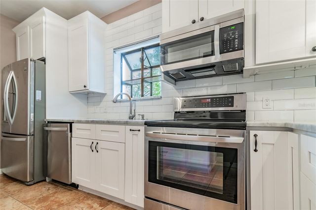 317 W JEAN STREET, Tampa, FL 33604