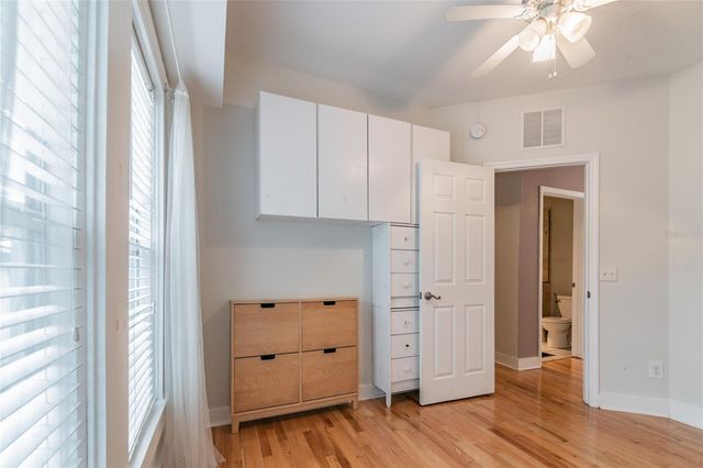 317 W JEAN STREET, Tampa, FL 33604