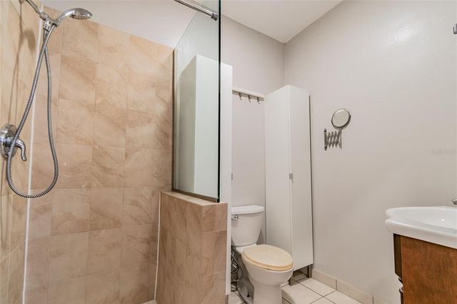 317 W JEAN STREET, Tampa, FL 33604