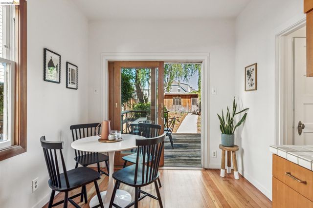 4130 Gilbert St, Oakland, CA 94611