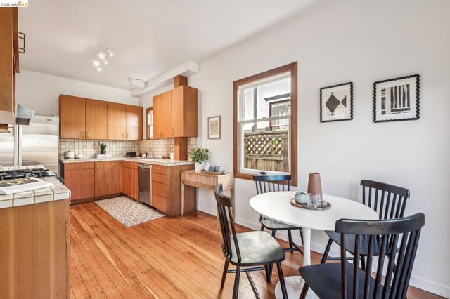 4130 Gilbert St, Oakland, CA 94611