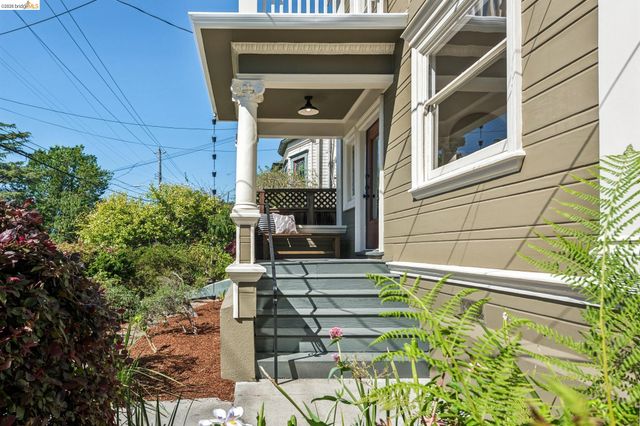 4130 Gilbert St, Oakland, CA 94611