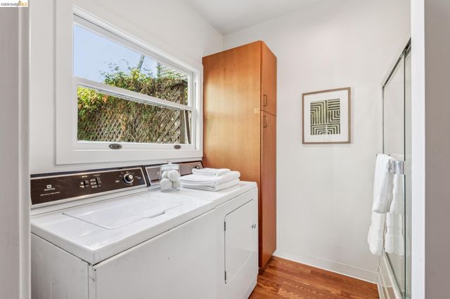 4130 Gilbert St, Oakland, CA 94611