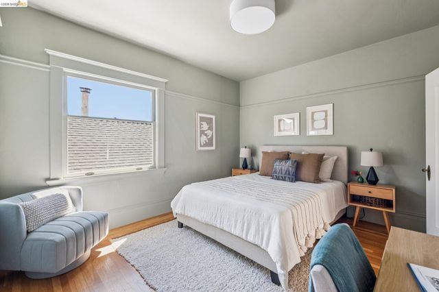 4130 Gilbert St, Oakland, CA 94611