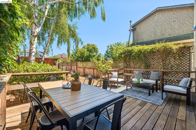 4130 Gilbert St, Oakland, CA 94611
