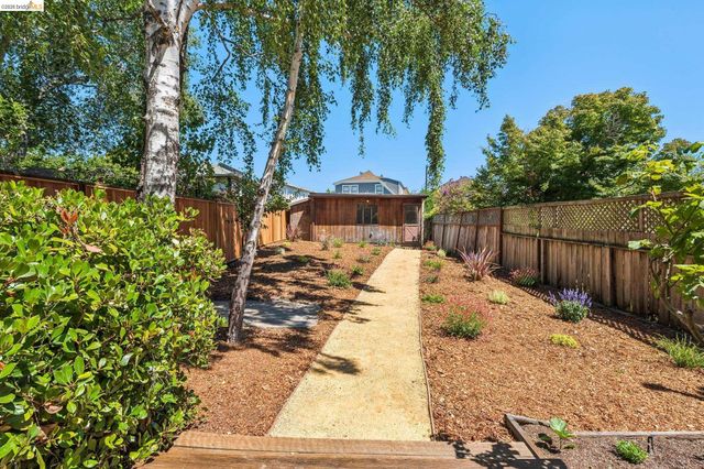 4130 Gilbert St, Oakland, CA 94611