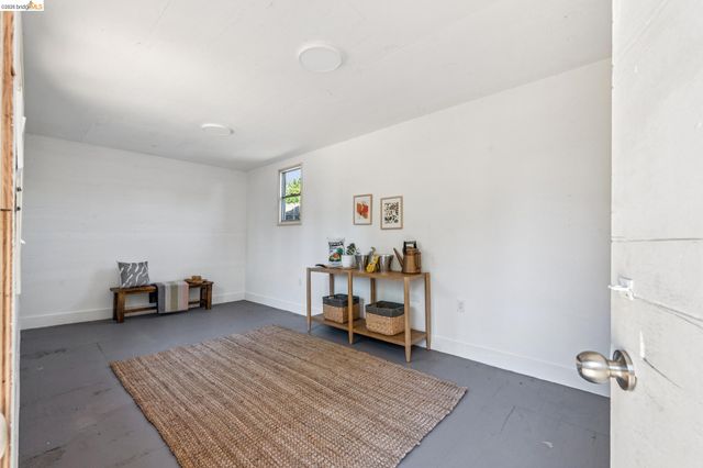 4130 Gilbert St, Oakland, CA 94611