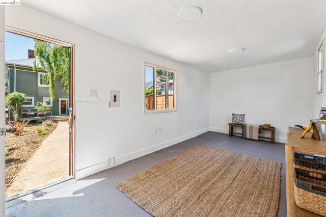 4130 Gilbert St, Oakland, CA 94611