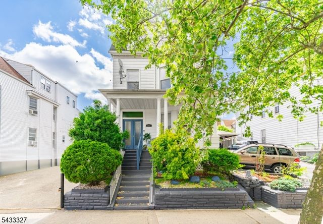 257 Parker St, Newark City, NJ 07104