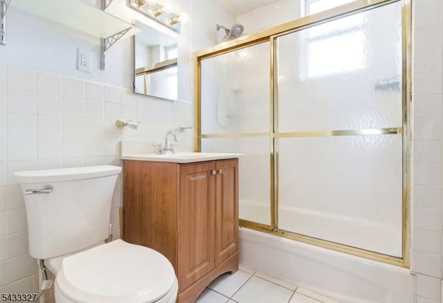 257 Parker St, Newark City, NJ 07104