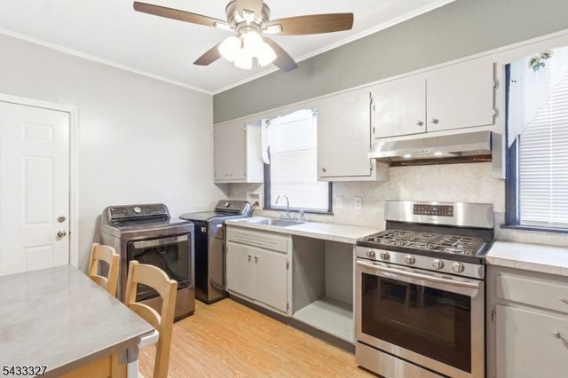 257 Parker St, Newark City, NJ 07104