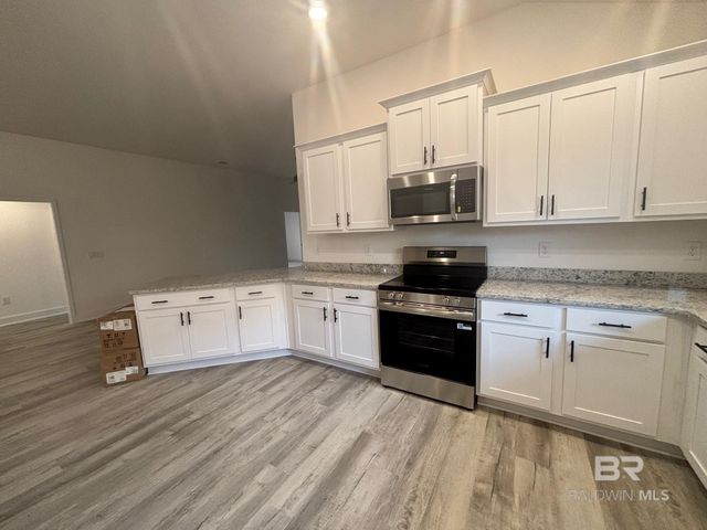 624 Mayflower Drive, Foley, AL 36535